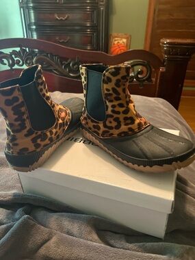 Avanti Leopard Print Kids Rain & Snow Boots - Black & Brown